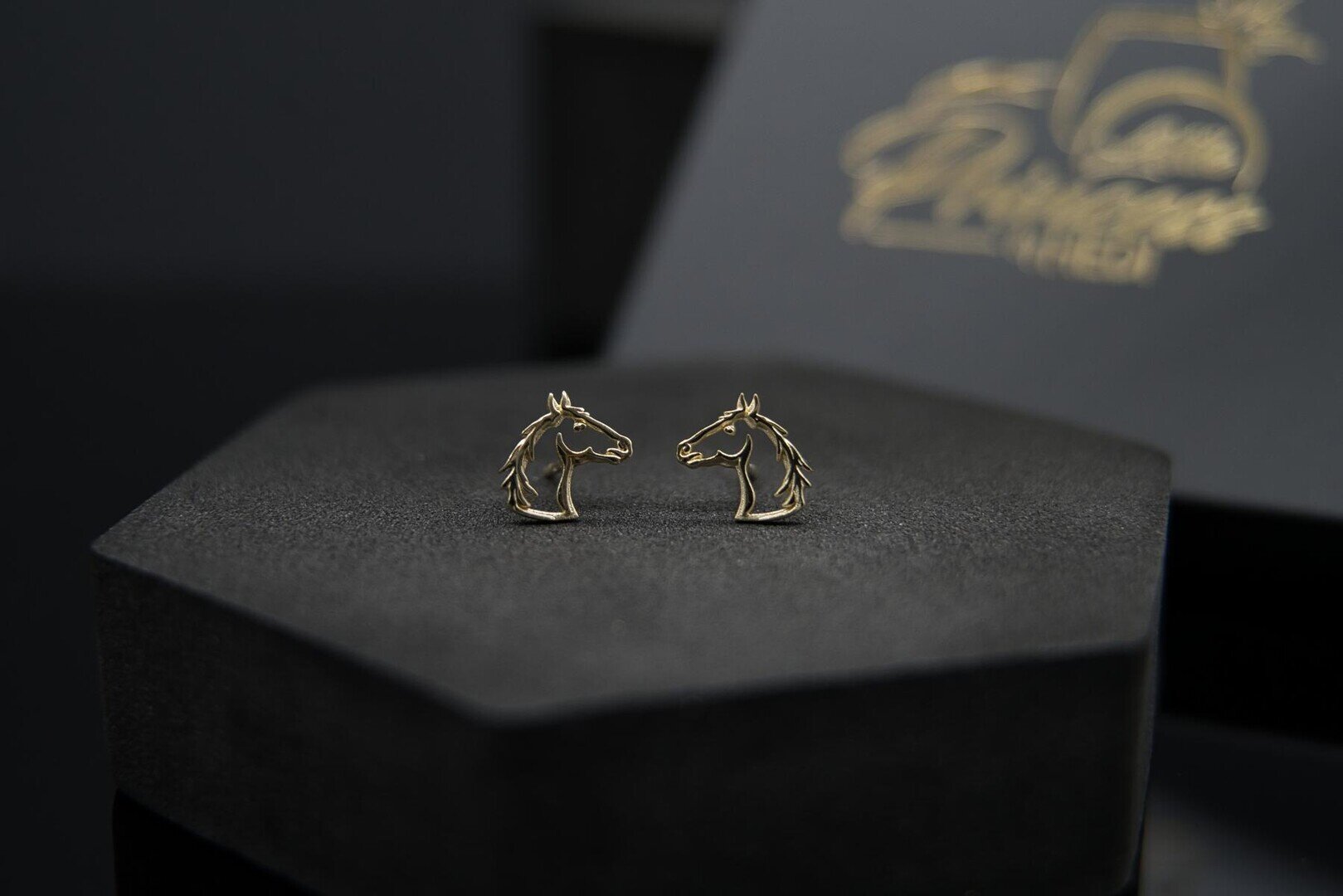 LITTLE COUNTRY LOVE byHEDI | Ohrstecker PFERD "klein" | Gold auf Silber